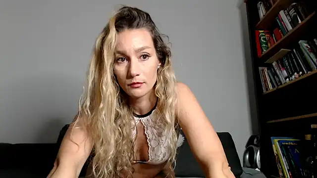 ChocoBelle online show from October 9, 8:18 pm