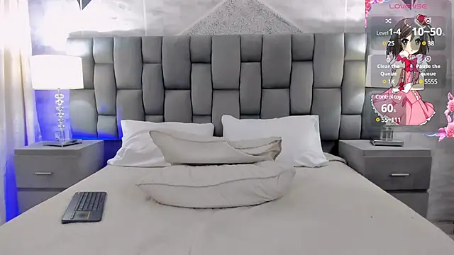 Snapshot of CinthiaCollins chatting on December 12, 11:47 pm CinthiaCollins online show from December 12, 11:47 pm