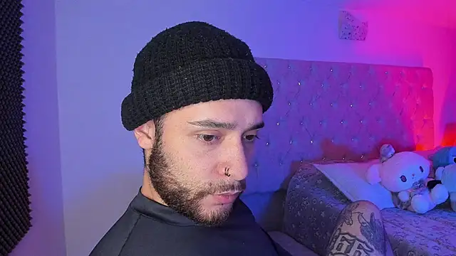 AbbyAndChris2 online show from April 12, 8:30 am