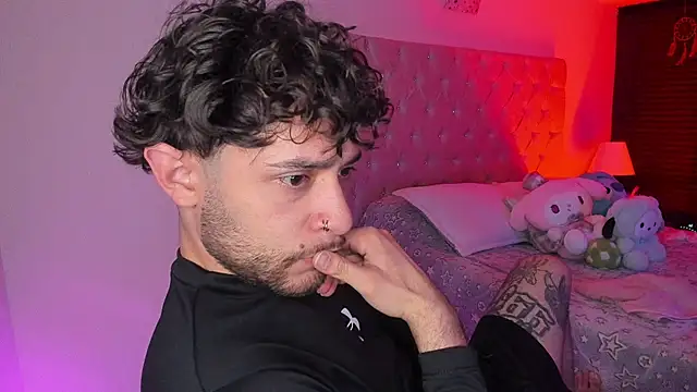 AbbyAndChris2 online show from April 14, 6:41 am