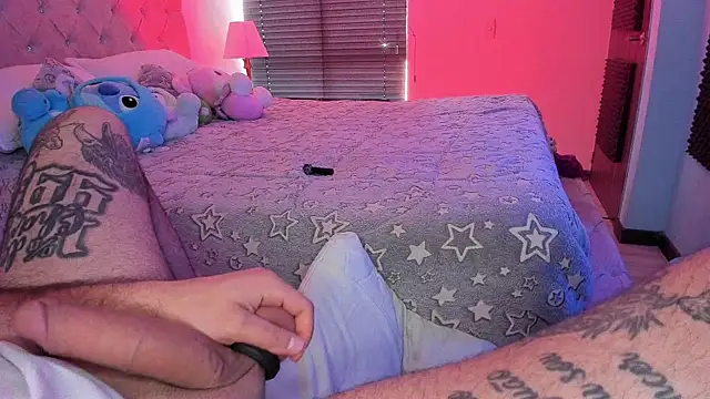 AbbyAndChris2 online show from April 29, 5:30 pm