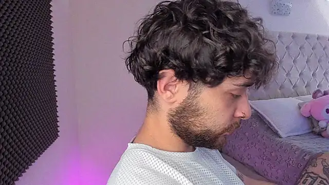 AbbyAndChris2 online show from April 30, 2:23 pm