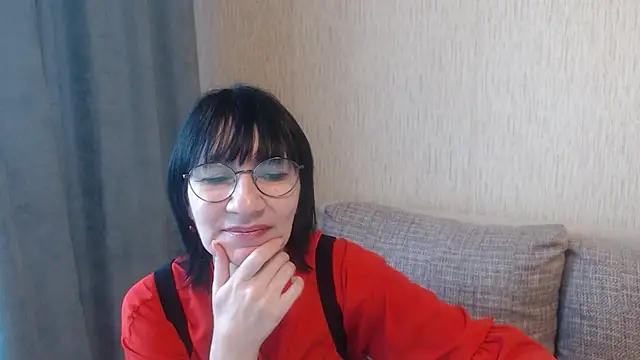 Erica95Bloom online show from March 7, 2:12 pm