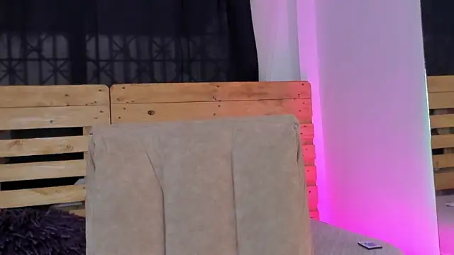 shantal rosse1 online show from March 11, 12:28 pm