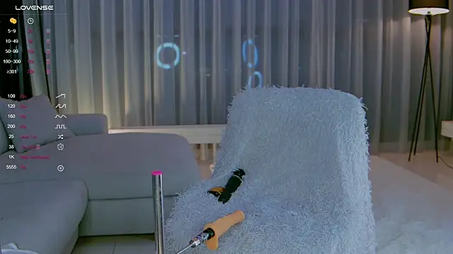 Nicole Greene  online show from December 6, 10:19 pm