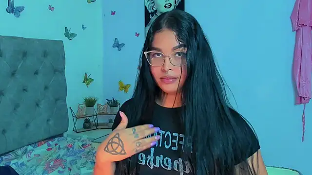 mabellfox online show from December 30, 5:15 am