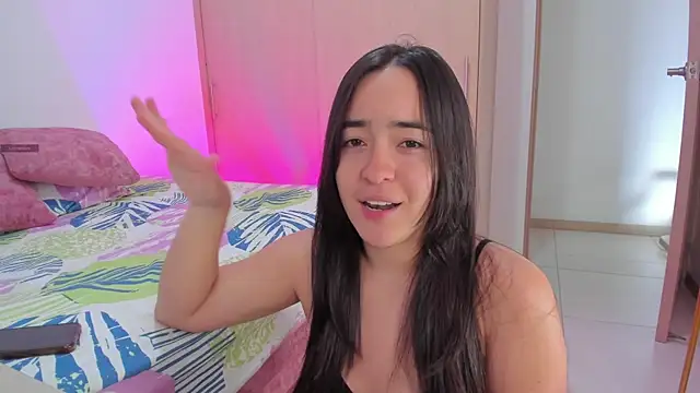 soyamandaa  online show from January 19, 8:30 pm