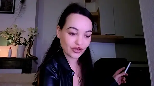 Lilie romeo online show from December 17, 4:11 pm