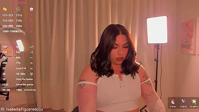 Snapshot of IsabellaFigueredo__ chatting on December 4, 1:03 am IsabellaFigueredo   online show from December 4, 1:03 am