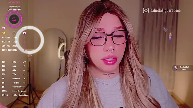 Snapshot of IsabellaFigueredo__ chatting on January 2, 6:07 am IsabellaFigueredo   online show from January 2, 6:07 am