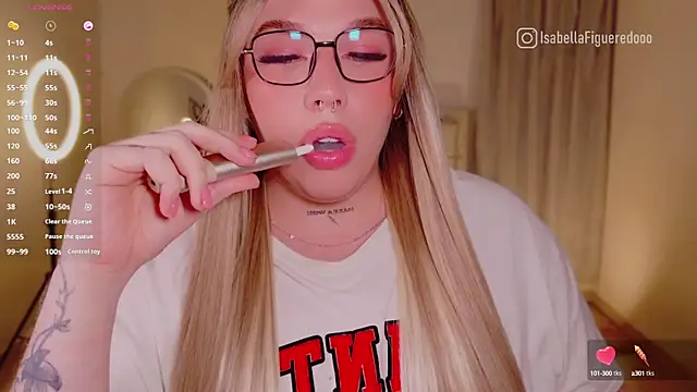 Snapshot of IsabellaFigueredo__ chatting on January 3, 9:36 am IsabellaFigueredo   online show from January 3, 9:36 am