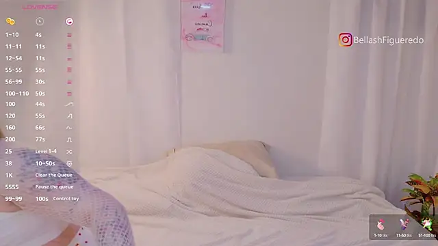 Snapshot of IsabellaFigueredo__ chatting on February 14, 4:15 am IsabellaFigueredo   online show from February 14, 4:15 am