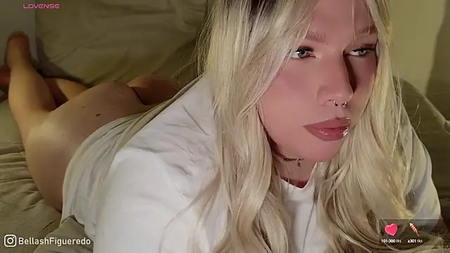 Snapshot of IsabellaFigueredo__ chatting on September 9, 4:23 am IsabellaFigueredo   online show from September 9, 4:23 am