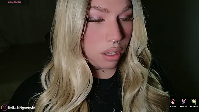 Snapshot of IsabellaFigueredo__ chatting on October 14, 9:15 pm IsabellaFigueredo   online show from October 14, 9:15 pm