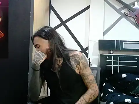 Snapshot of daimon_rockkk chatting on October 25, 3:47 am daimon rockkk online show from October 25, 3:47 am