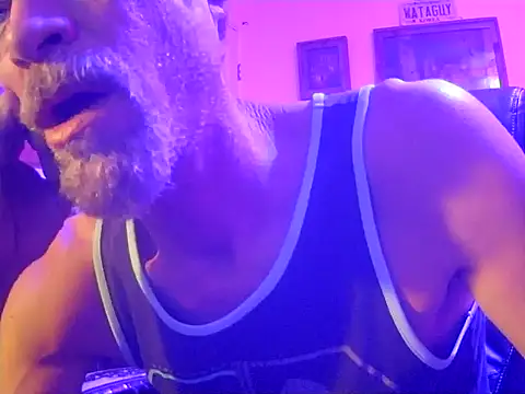 Snapshot of druetrue chatting on November 17, 3:12 am druetrue online show from November 17, 3:12 am