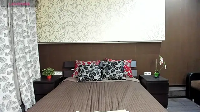 Donna Evans online show from March 21, 11:56 pm