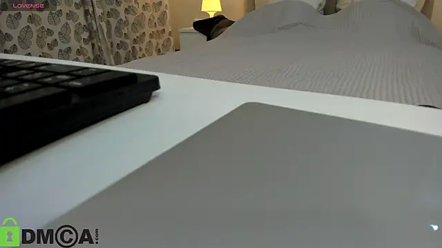 Donna Evans online show from September 11, 12:11 am