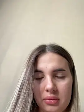 Donna Evans online show from October 18, 3:31 am