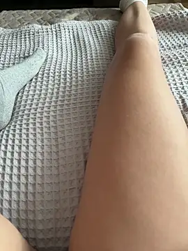 Donna Evans online show from October 21, 2:56 am