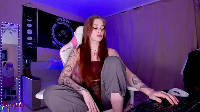 wet dream  online show from February 15, 2:22 pm