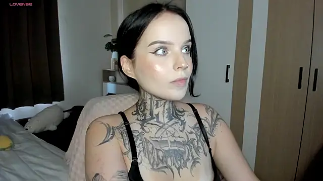 Snapshot of ATOMIC-KETCHUP chatting on February 28, 6:43 am ATOMIC-KETCHUP online show from February 28, 6:43 am