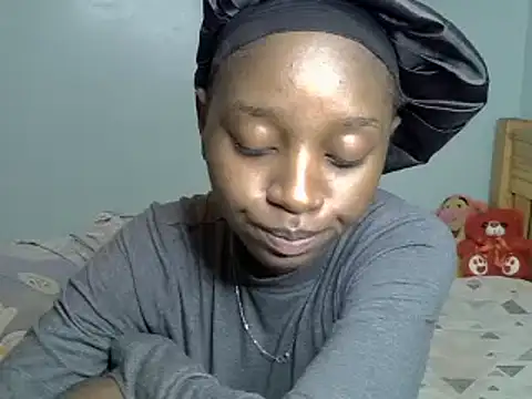 Snapshot of Enkarxx chatting on February 14, 11:42 am Enkarxx online show from February 14, 11:42 am