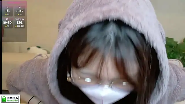 Snapshot of SUZU_ chatting on February 2, 1:10 pm SUZU online show from February 2, 1:10 pm