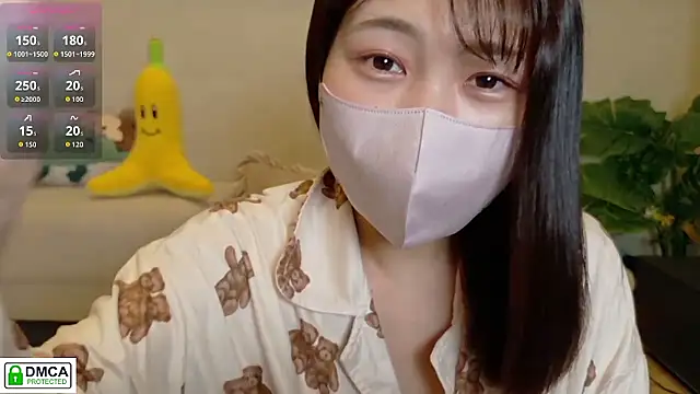 Snapshot of SUZU_ chatting on February 27, 9:37 pm SUZU online show from February 27, 9:37 pm