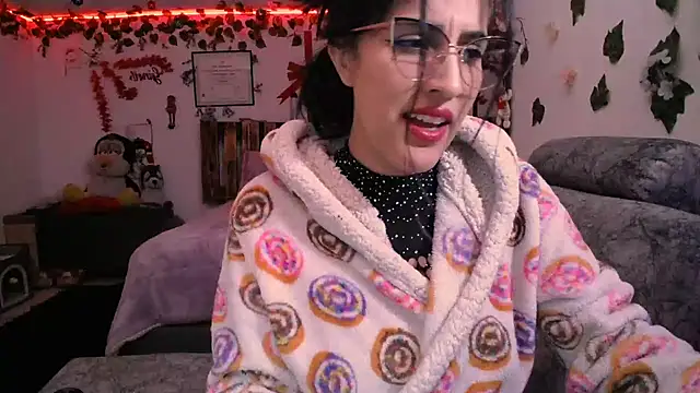 Snapshot of azahar__ziiz chatting on December 19, 3:29 am azahar ziiz online show from December 19, 3:29 am