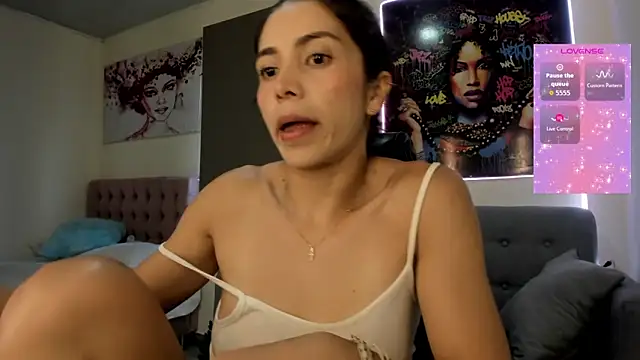 andykiuty online show from October 30, 8:20 pm