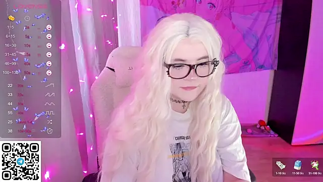 SelenaCute online show from April 27, 10:02 am