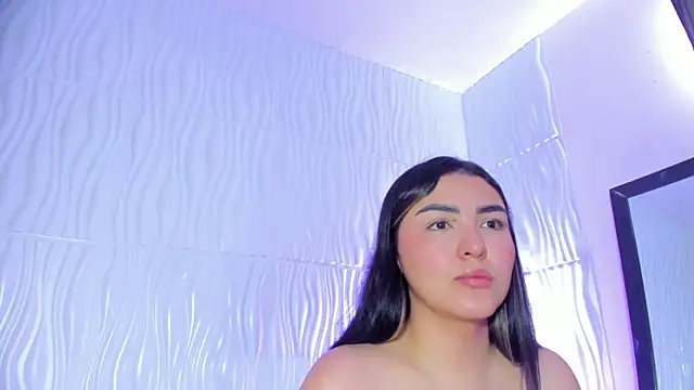 Snapshot of Abby__colins chatting on December 17, 4:57 pm Abby colins online show from December 17, 4:57 pm