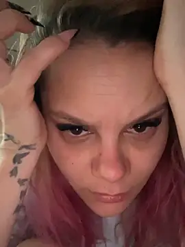 Snapshot of Tasty_Shape chatting on December 17, 6:41 am Tasty Shape online show from December 17, 6:41 am