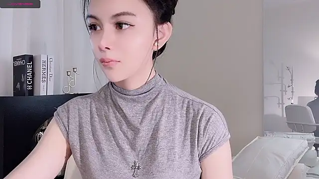 lvy-w online show from September 11, 8:03 am