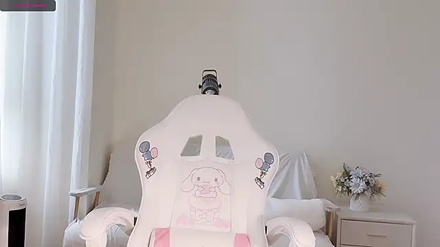 lvy-w online show from February 2, 4:55 am