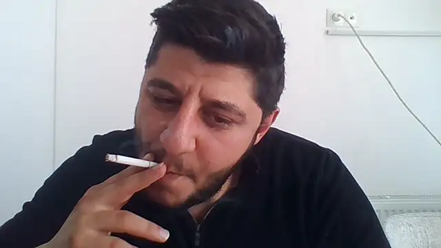 Snapshot of erkekkkadam chatting on January 19, 1:33 pm erkekkkadam online show from January 19, 1:33 pm