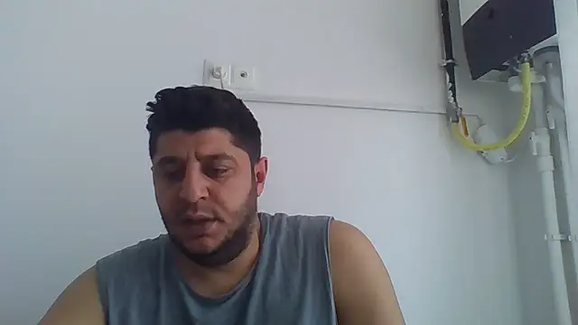 Snapshot of erkekkkadam chatting on February 9, 8:11 am erkekkkadam online show from February 9, 8:11 am