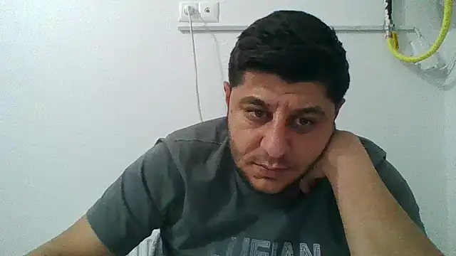 Snapshot of erkekkkadam chatting on March 18, 1:10 am erkekkkadam online show from March 18, 1:10 am