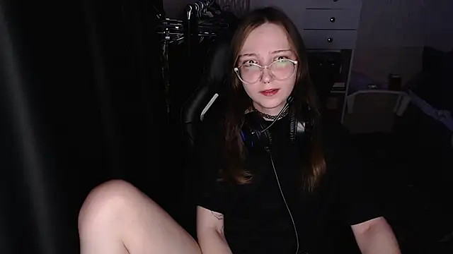 AmeliaKamishiro online show from December 4, 1:48 am