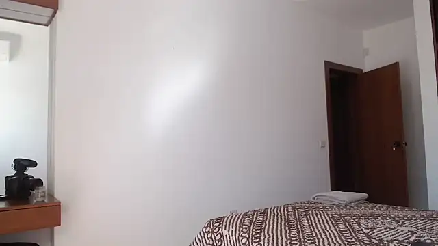 SexyandMarried1 online show from September 12, 3:12 pm