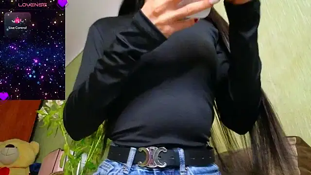 Snapshot of Miss_Flexi_fit chatting on February 9, 5:11 pm Miss Flexi fit online show from February 9, 5:11 pm