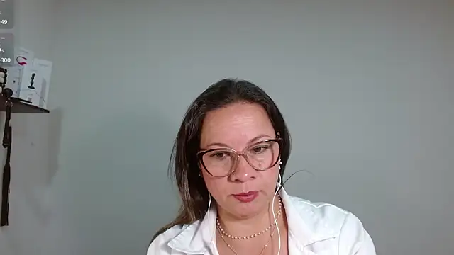 Snapshot of Sex-Psychology chatting on January 24, 11:45 pm Sex-Psychology online show from January 24, 11:45 pm