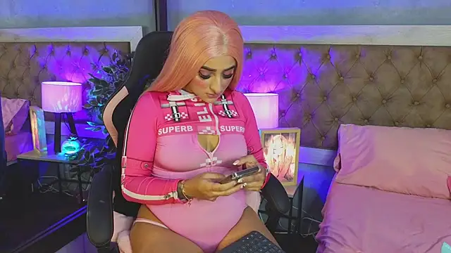 Snapshot of _Linoshka_1 chatting on March 9, 7:37 pm Linoshka 1 online show from March 9, 7:37 pm