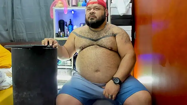 Latino bigcock online show from January 31, 4:06 pm