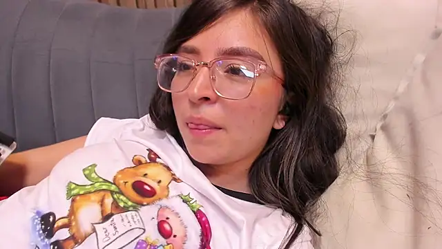 Eva Macalliter online show from December 24, 4:19 pm