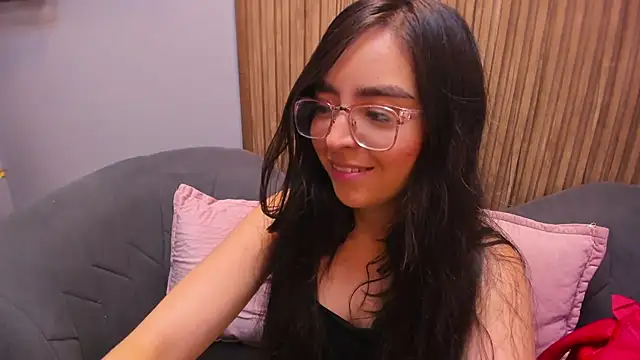 Eva Macalliter online show from December 29, 5:21 am