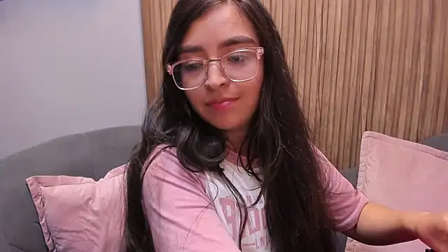 Eva Macalliter online show from January 8, 11:54 am