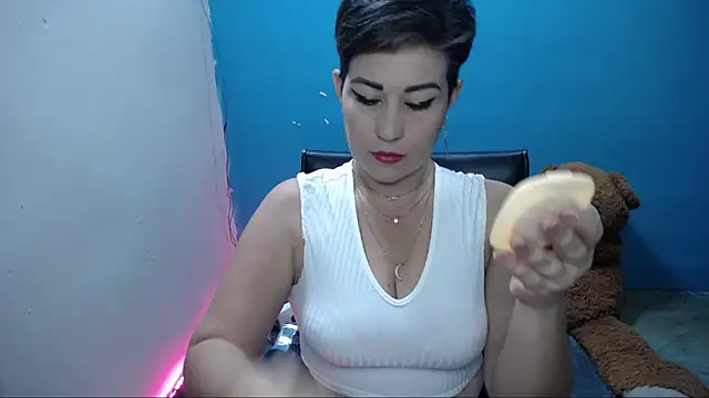 Sunny rayz  online show from March 3, 12:05 pm