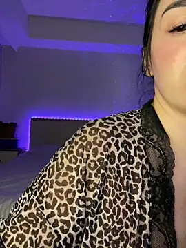 Snapshot of blacktourmaline- chatting on January 21, 1:18 am blacktourmaline- online show from January 21, 1:18 am